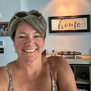 Meet your Posher, Cheri